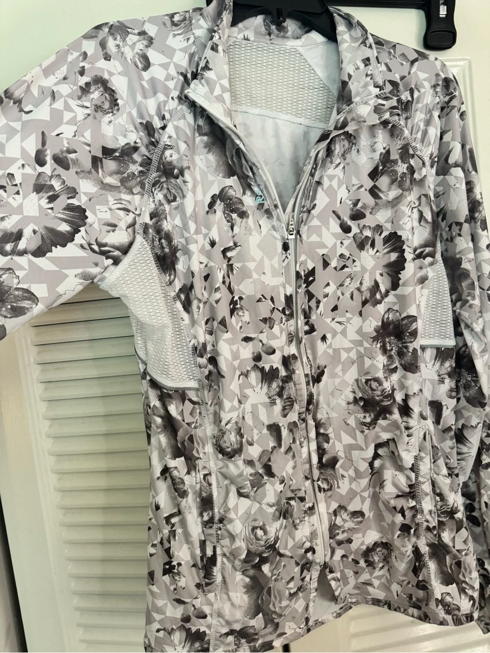 Reebok Women's Gray Floral Zip-Up Jacket